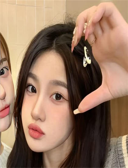 【艺术评论】哈啦上菜的情感表达与人性探索 心理分析师深度解读为你详细解读