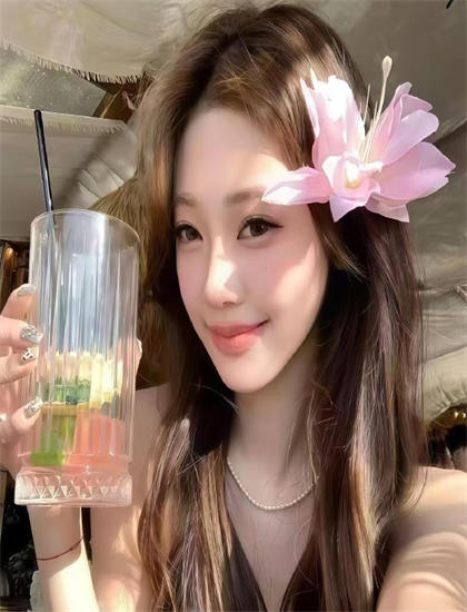 小原不哭评价对比教科书式的：专业影评与观众口碑差异